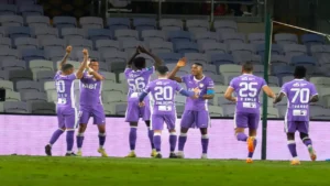 مباراة العين وكلباء: تفاصيل التشكيلة ومواعيد النقل المباشر للمواجهة المقبلة